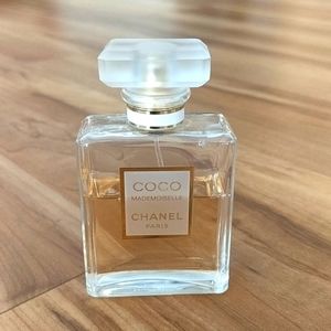Coco Chanel Mademoiselle purfume